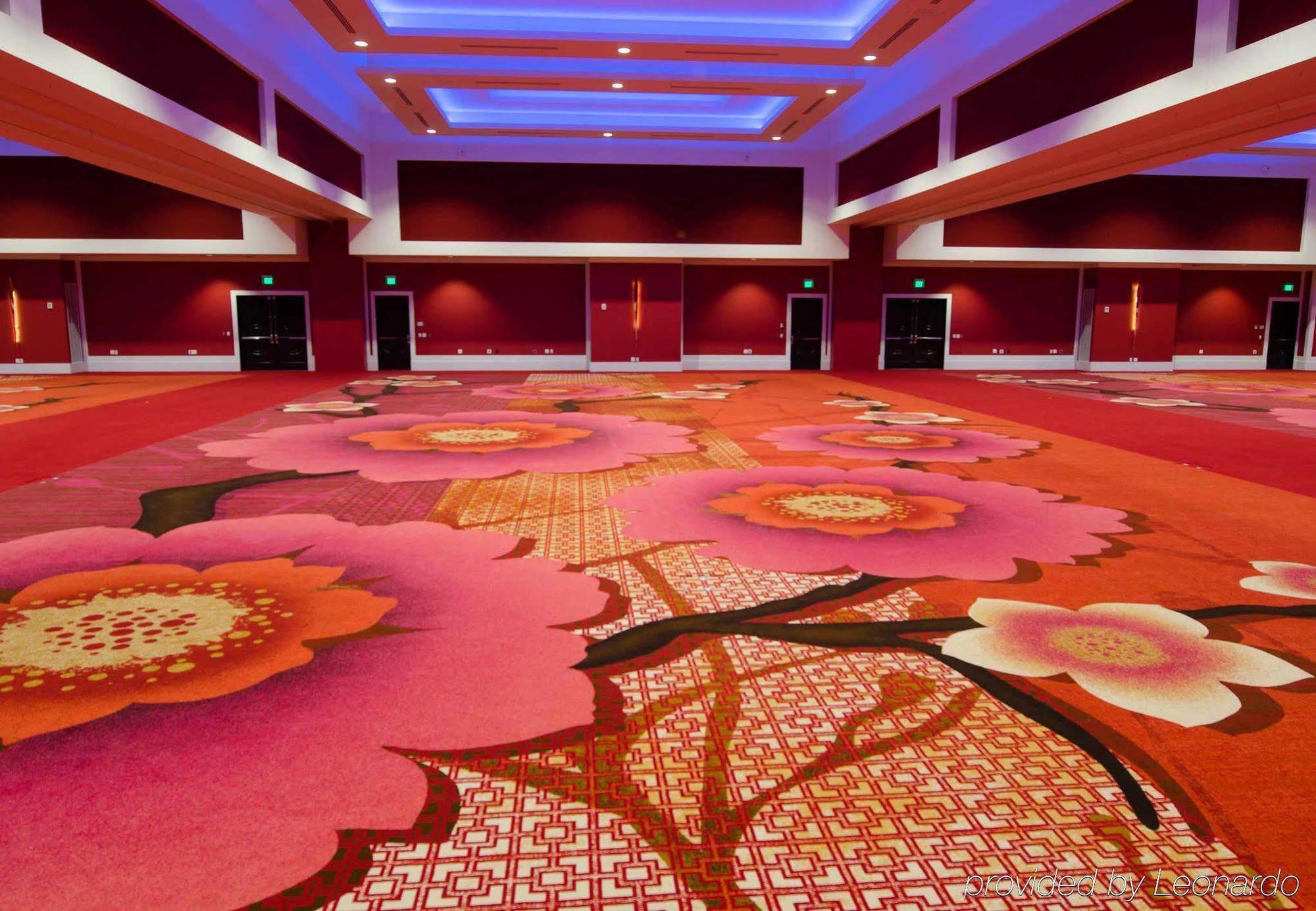 The Davenport Grand, Autograph Collection 4*
