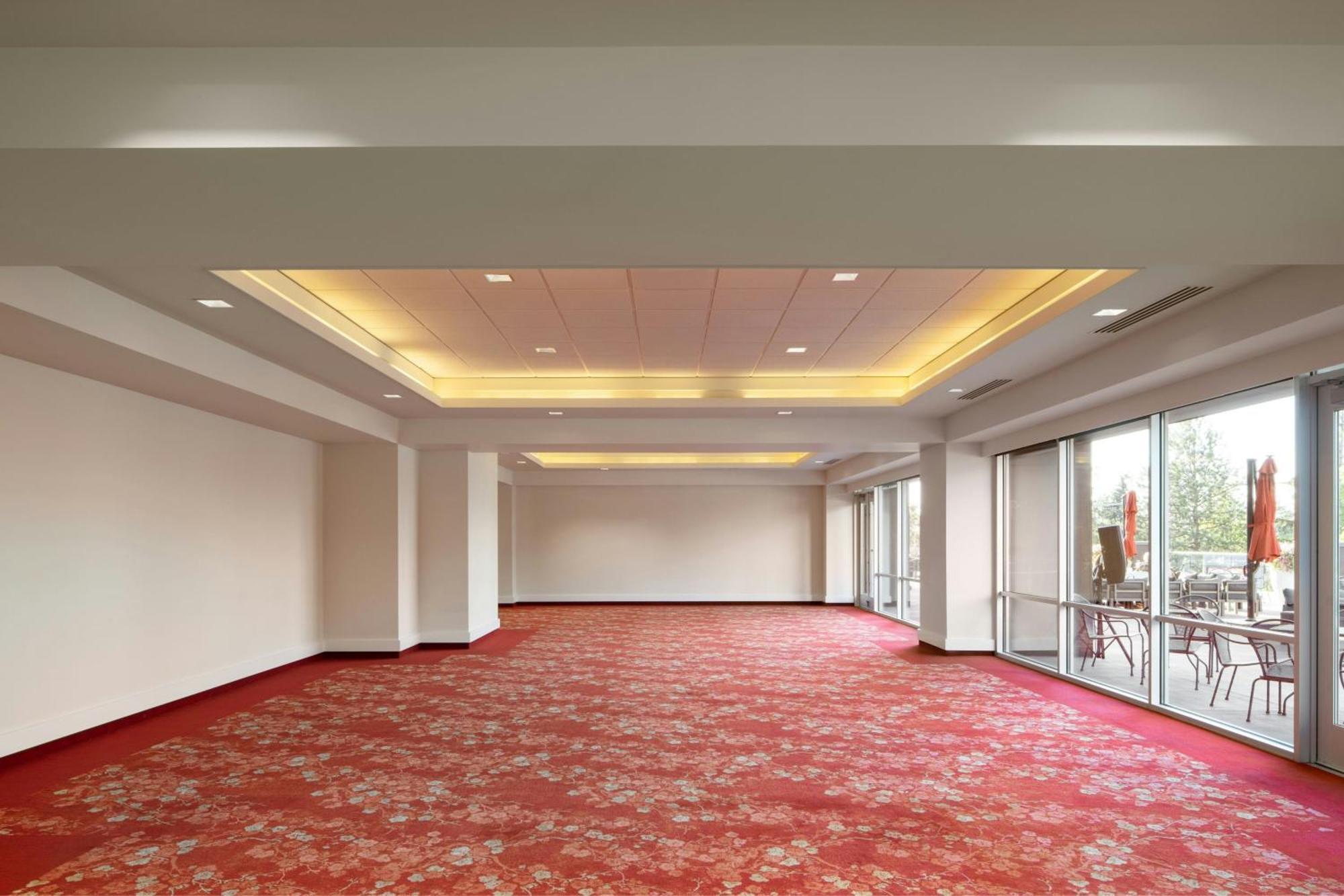 The Davenport Grand, Autograph Collection